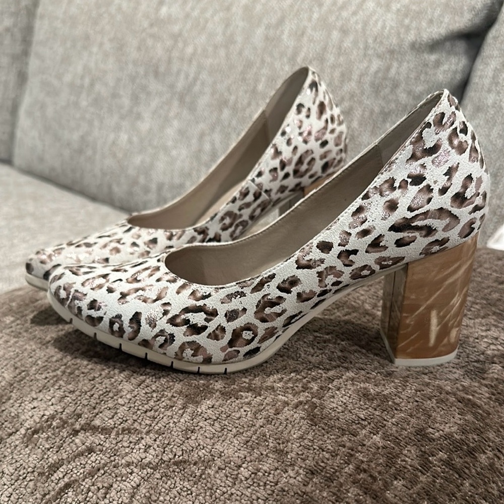 Dorking Brand Shoes by Fluchos Leopard Print Light Comfort Women's Heel Shoes